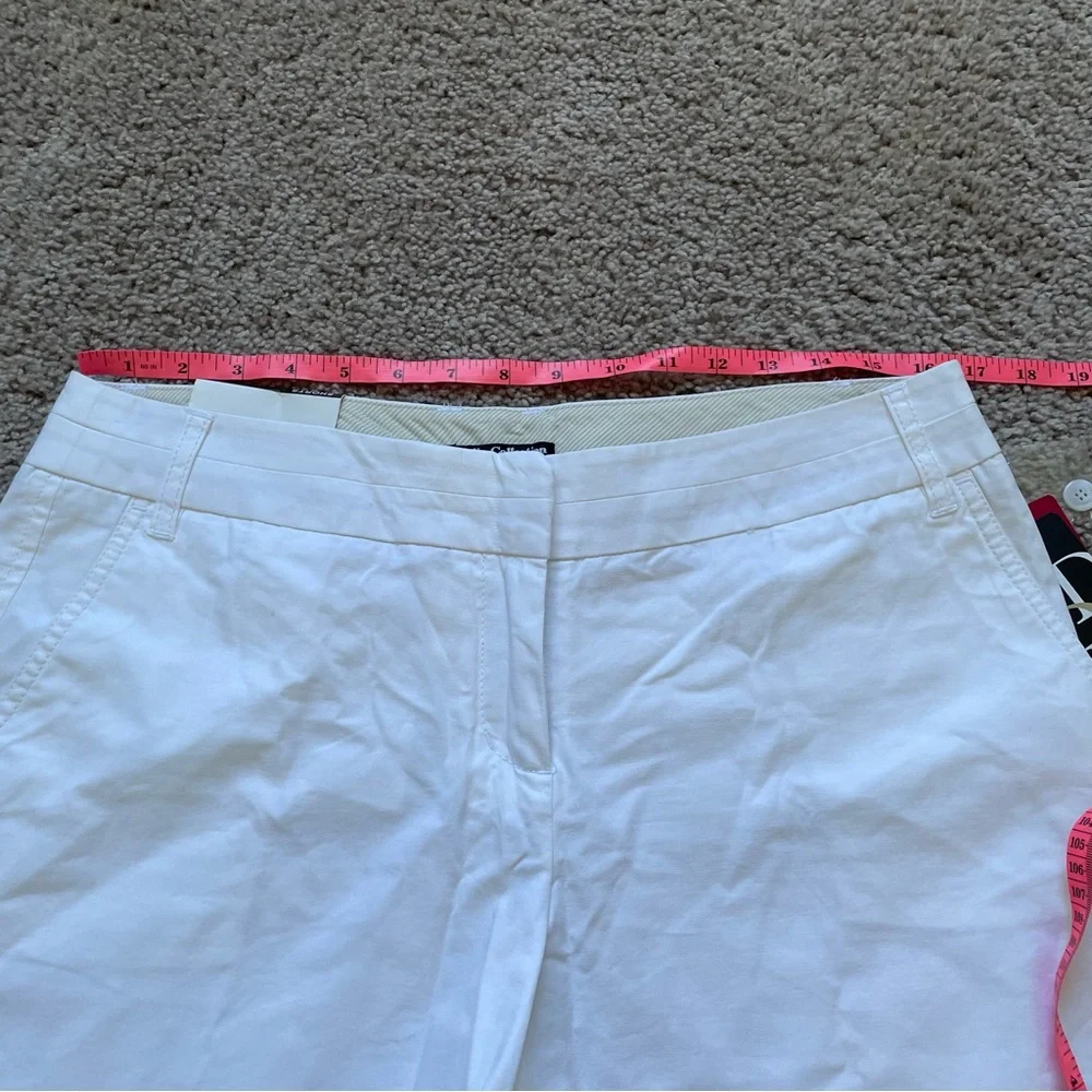 Dalia collection white cotton shorts size 10
